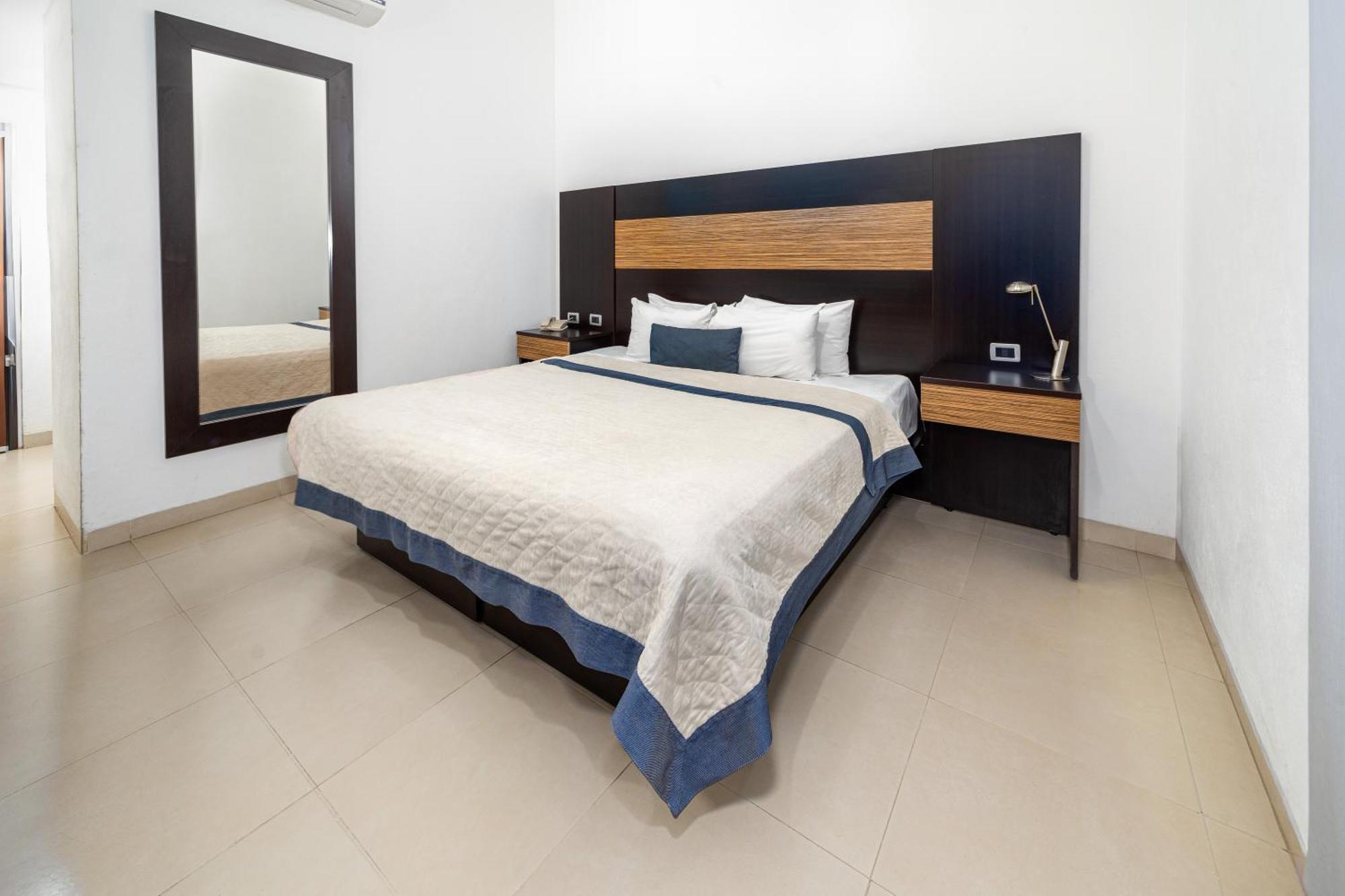 Hotel Mexico Plaza Silao Aeropuerto Extérieur photo